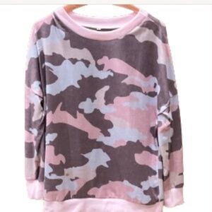 Pink Camo Sweatshirt Sz S (see measurements, possible M) NWOT